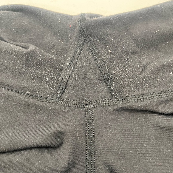 Lululemon Pre-Loved Black Leggings - Picture 4 of 5